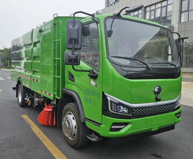 宇通牌YTZ5124TXSD1BEV纯电动洗扫车