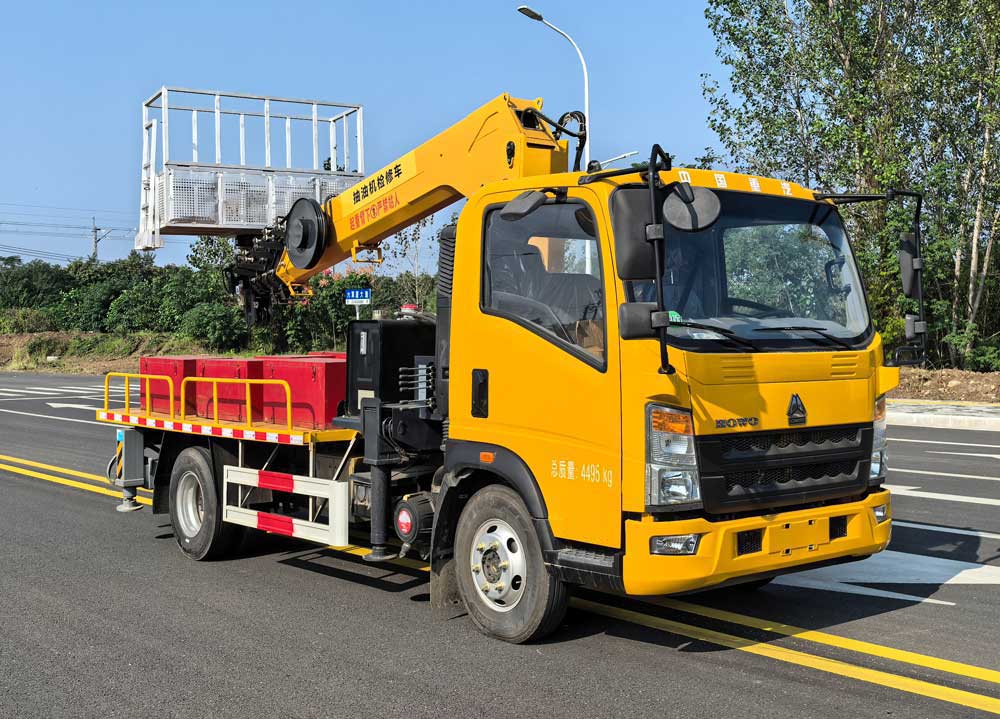 元爽牌SFZ5047XJXZZ6抽油机检修车