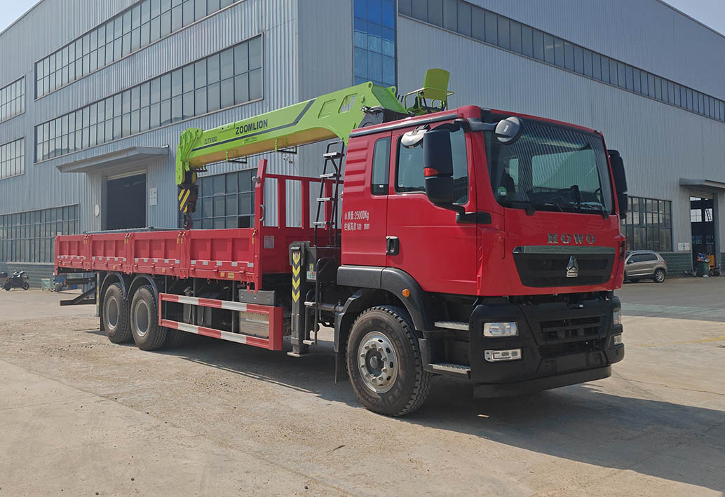 ZLM5251JSQZZ型随车起重运输车图片