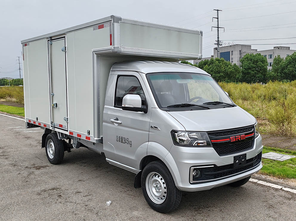 JKC5030XXYD6A0型厢式货车图片