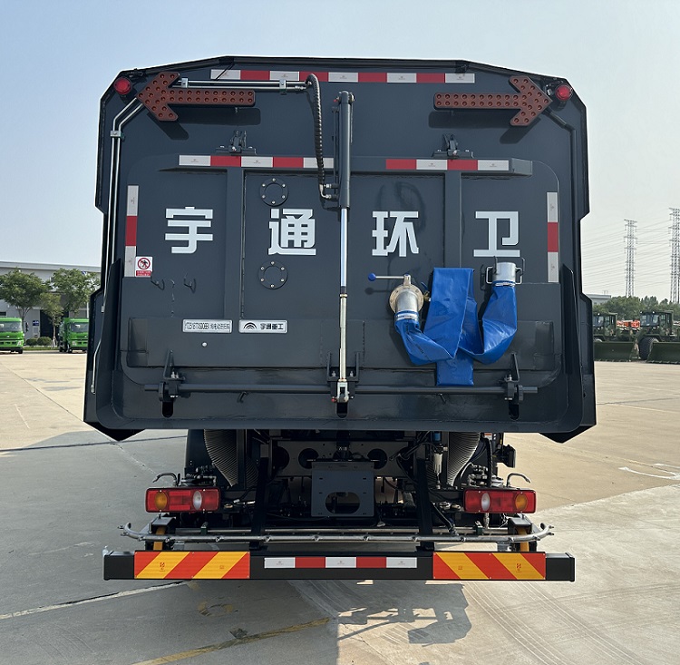 纯电动洗扫车图片
