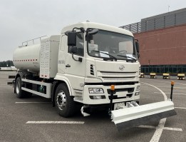 纯电动清洗车