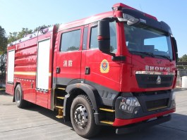 五菱牌GXA5190GXFPM80/H泡沫消防车