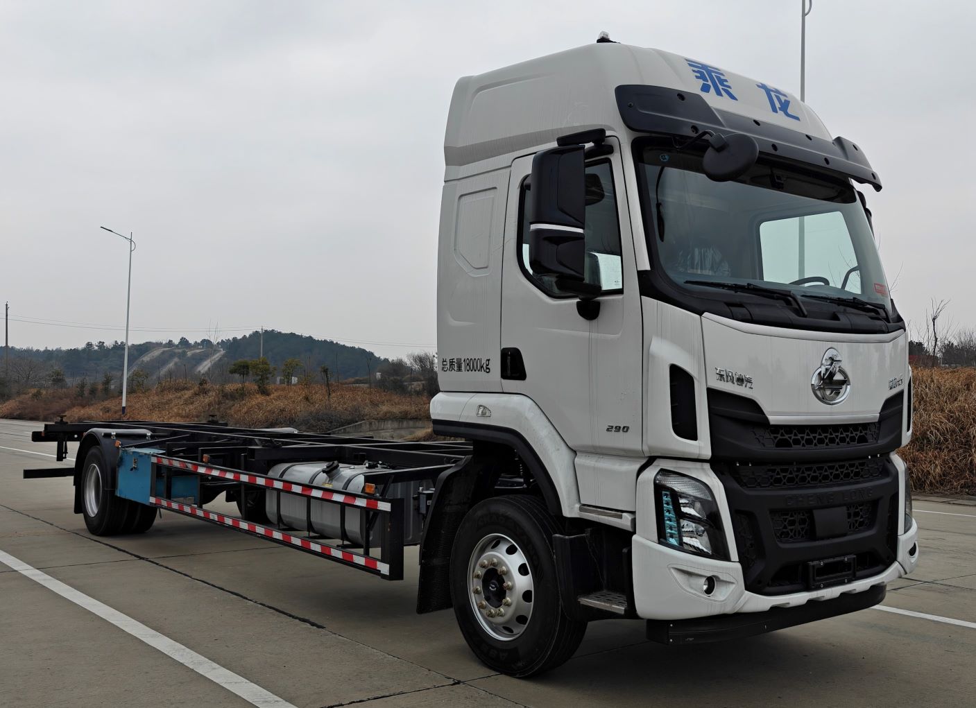 乘龙牌LZ5181ZKXH5AC101车厢可卸式汽车