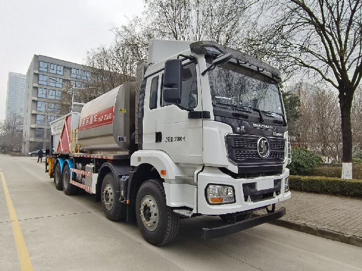 达刚牌DGL5310TFC-T406A同步碎石封层车