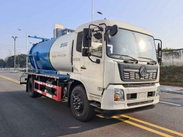 吸污车