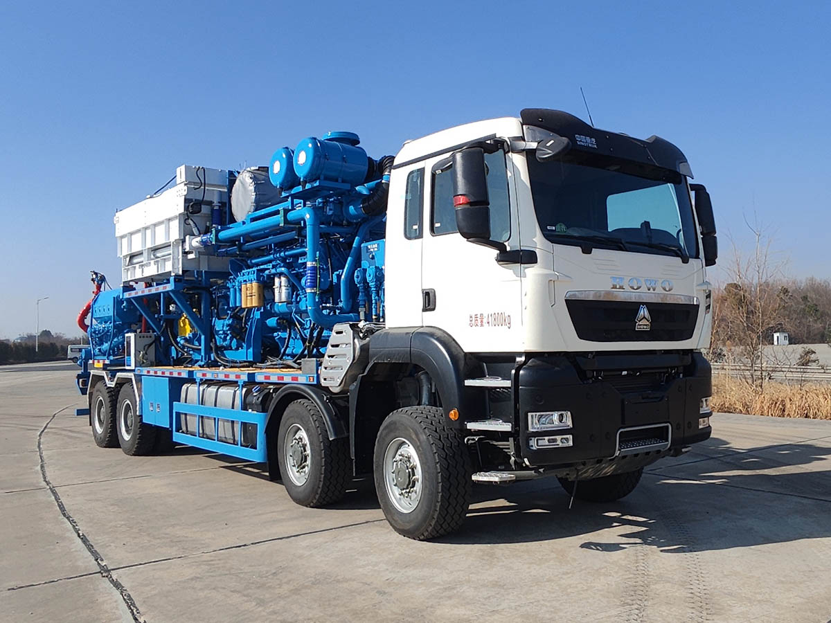 SEV5420TYL型压裂车图片