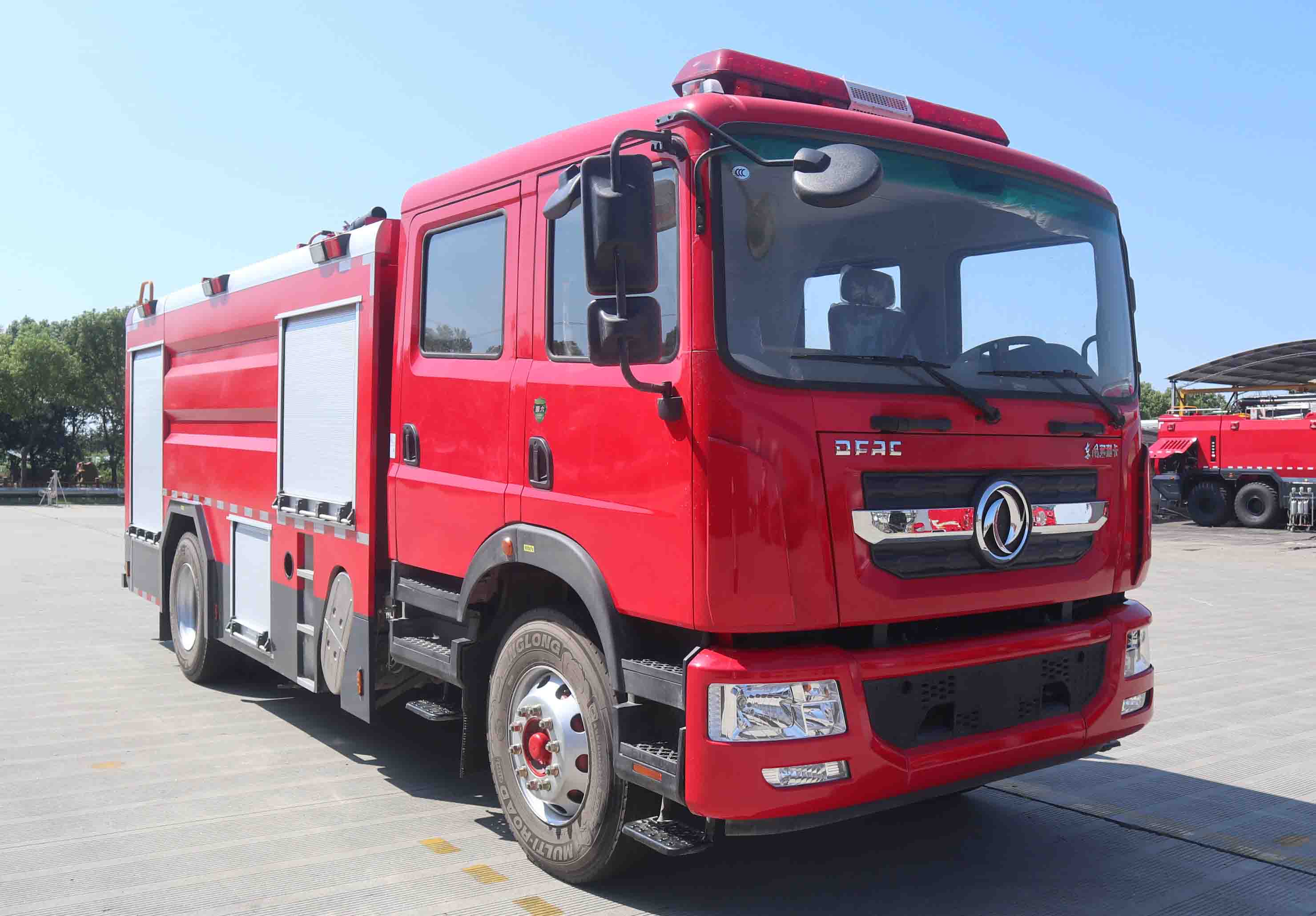 RLQ5170GXFPM80/E6型泡沫消防车图片