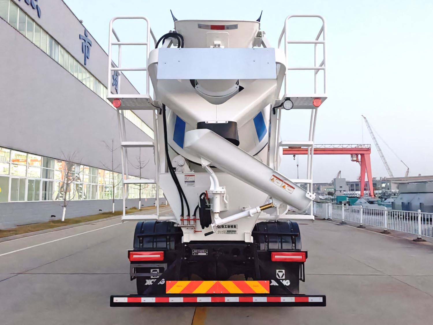 徐工牌XZS5181GJB7DEV纯电动混凝土搅拌运输车公告图片