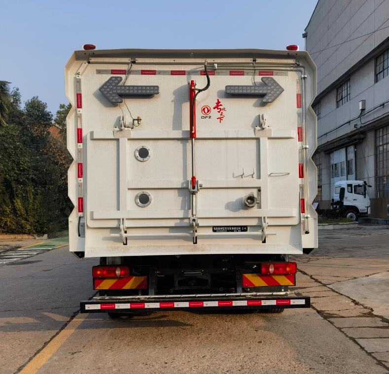 东风牌DFZ5180TXSBEV1纯电动洗扫车公告图片