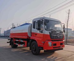 洒水车