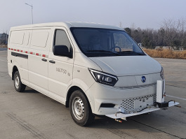 纯电动路面冲洗车
