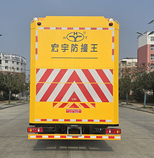 防撞缓冲车图片
