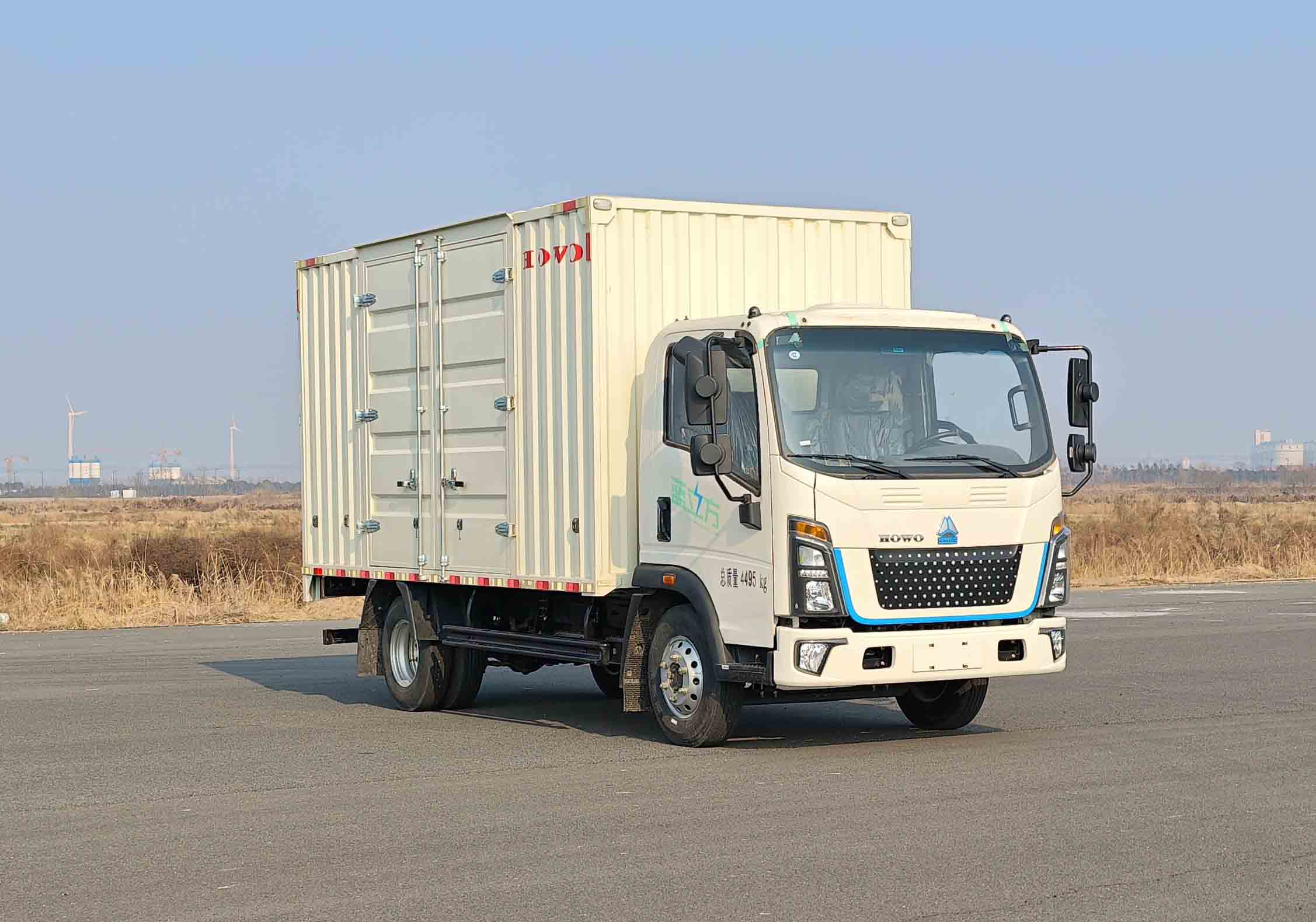 ZZ5047XXYK3414Z145BEVG5B1 豪沃牌纯电动厢式货车图片