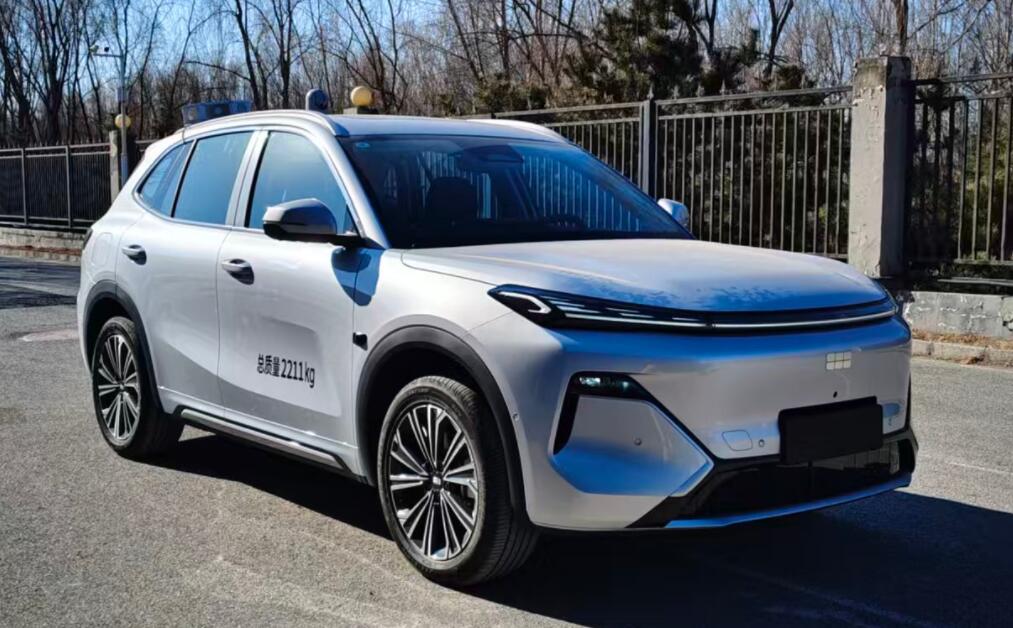 XL5020XXUCHEVHQ6型插电式混合动力巡逻车图片