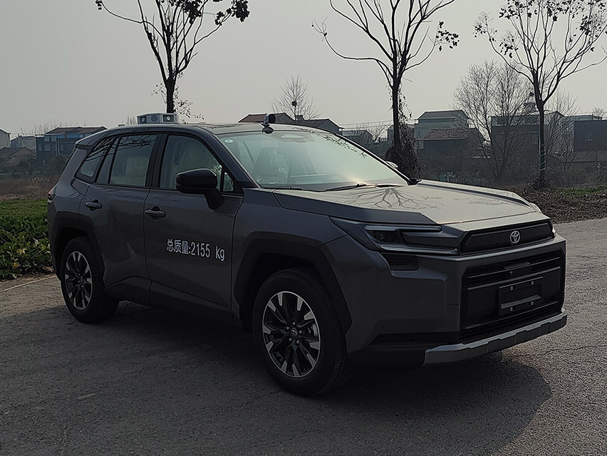 LYP5027XXUHEV型混合动力巡逻车图片