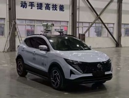 巡逻车