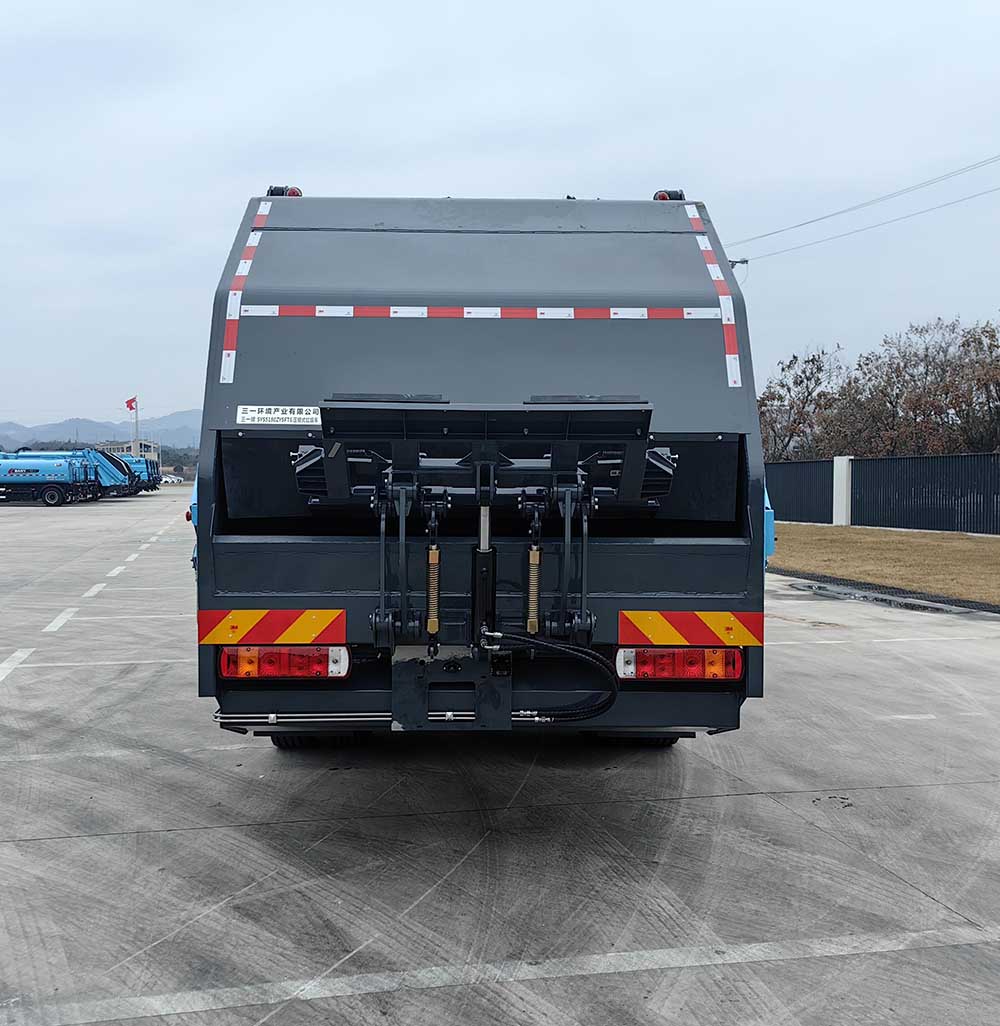 三一牌SYS5180ZYSFT6压缩式垃圾车公告图片