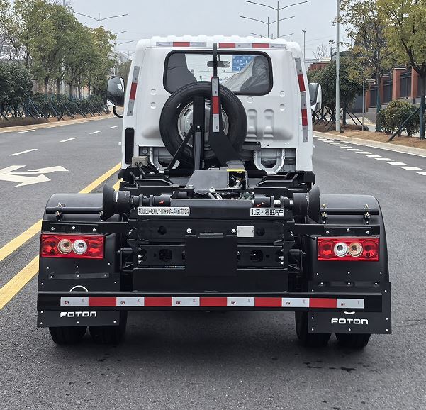 福田牌BJ5044ZXXEV-H1纯电动车厢可卸式垃圾车公告图片