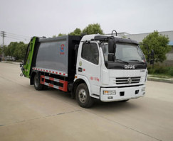 东风股份多利卡D7 WLW5120ZYSE压缩式垃圾车