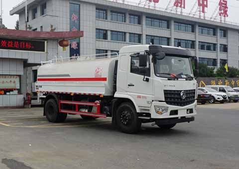 中洁牌XZL5183GSS6洒水车图片