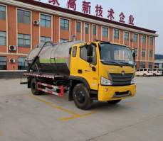 吸污车