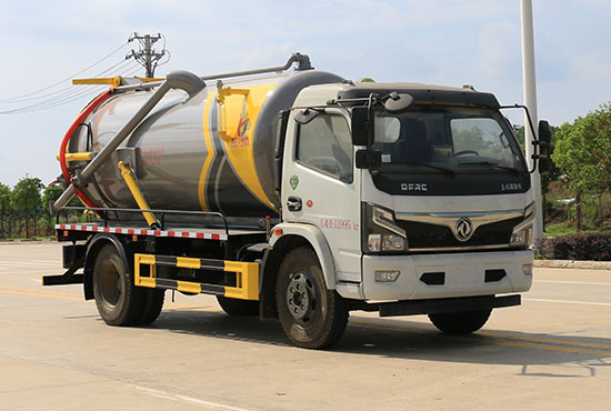 东风股份多利卡D7 KLF5120GXWE6吸污车图片