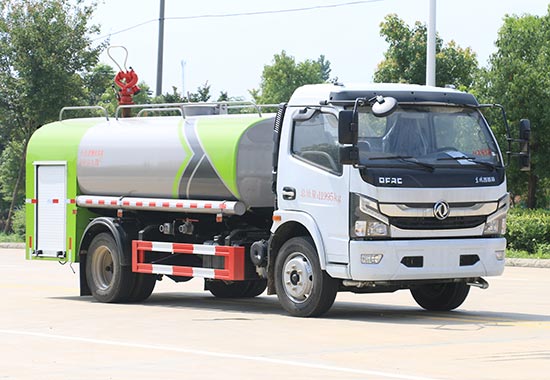 东风股份多利卡D7 KLF5120GPSE6绿化喷洒车公告图片