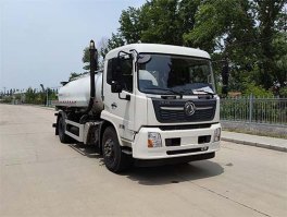 吸粪车