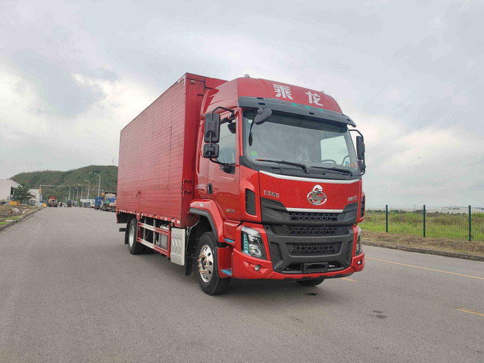 乘龙牌LZ5180XYKH5AC2翼开启厢式车图片