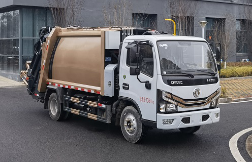 程力威牌CLW5070ZYS6LZ压缩式垃圾车