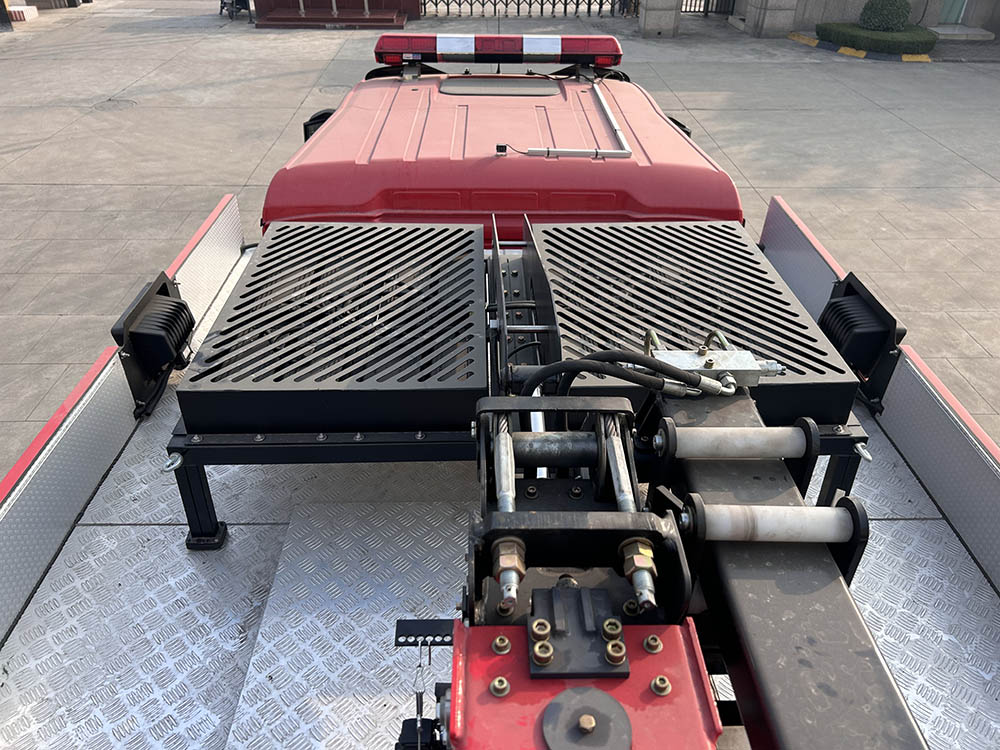 银河牌BX5180TXFZM100/HT6照明消防车公告图片