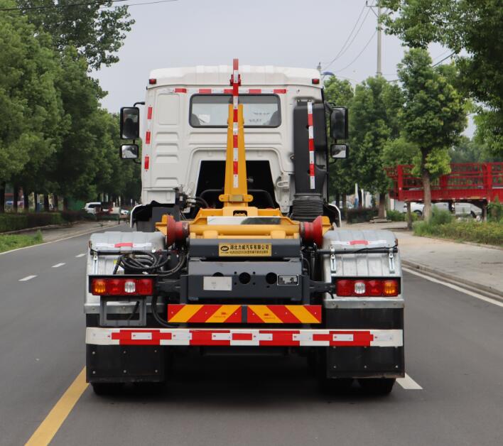 中汽力威牌HLW5250ZXXSX6車廂可卸式垃圾車公告圖片