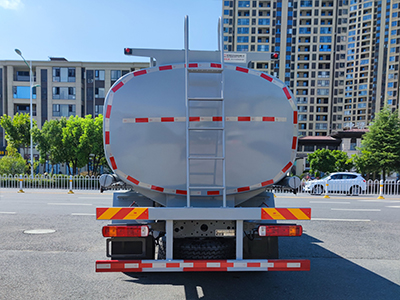 新東日牌YZR5187GPGZ6普通液體運(yùn)輸車(chē)公告圖片