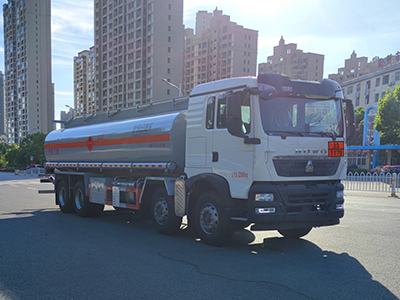 新東日牌YZR5327GRYZ6易燃液體罐式運(yùn)輸車公告圖片