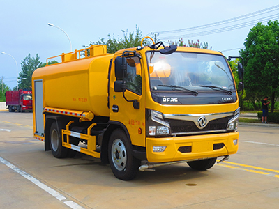 新东日牌YZR5127GSSE6洒水车公告图片