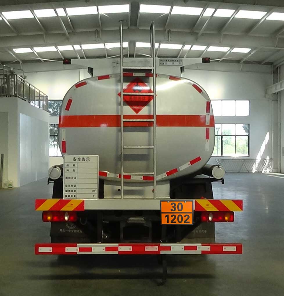 專致牌YZZ5180GYYDF6運(yùn)油車公告圖片