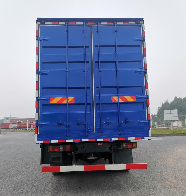 王牌牌CDW5244XXYK36FEFA廂式運(yùn)輸車公告圖片