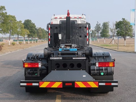 中聯牌ZBH5311ZXXSXBEV純電動車廂可卸式垃圾車公告圖片