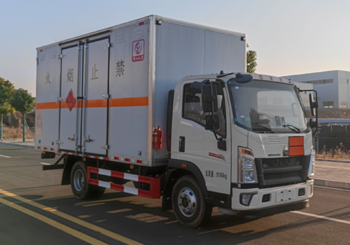 專力牌ZLC5090XRYZ6易燃液體廂式運輸車公告圖片