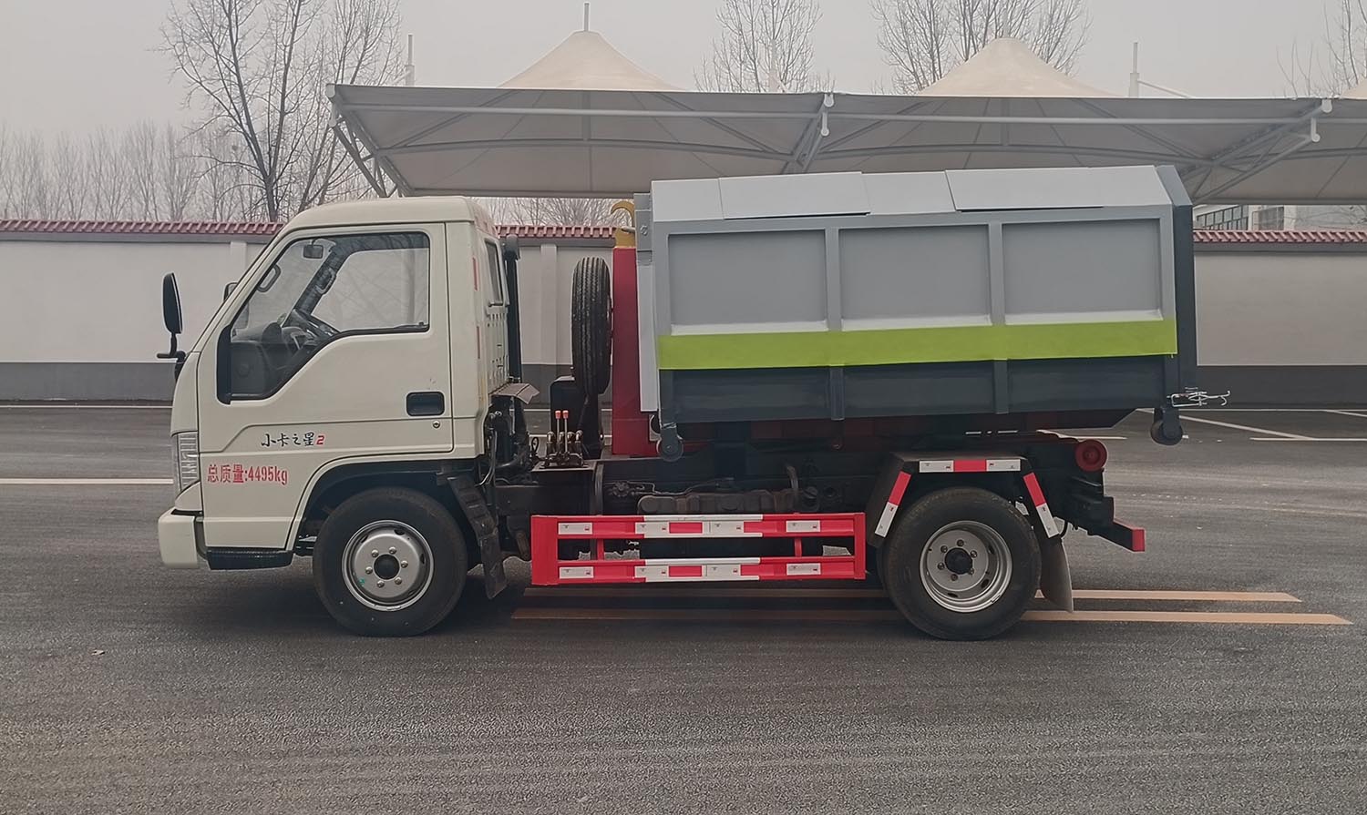 中運威牌ZYW5040ZXX6BJ車廂可卸式垃圾車公告圖片