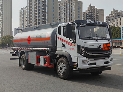 新東日牌YZR5183GJYE6加油車公告圖片