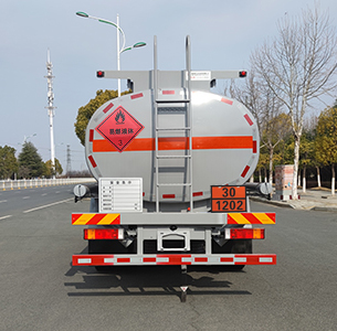 新東日牌YZR5183GJYE6加油車公告圖片