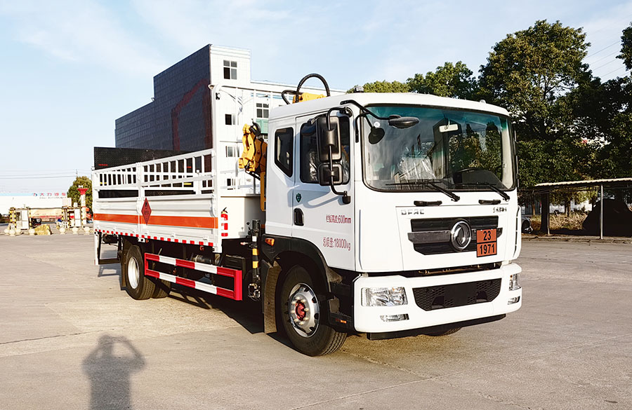 大力牌DLQ5188TQPEQ6氣瓶運輸車公告圖片