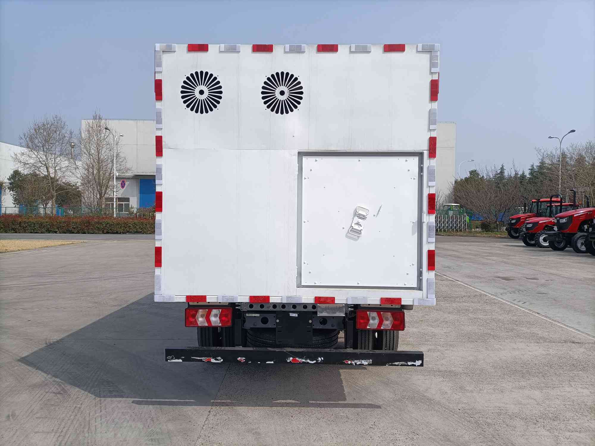 牧安達牌SDM5046XCQLZ雛禽運輸車公告圖片