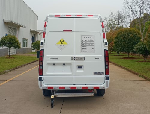 江鈴牌JX5040XFSMM6放射性物品廂式運輸車公告圖片