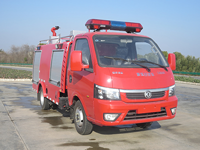 新東日牌YZR5041GXFSG10/E6水罐消防車公告圖片