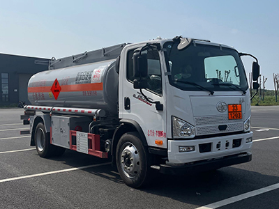 新東日牌YZR5120GJYC6Q加油車公告圖片