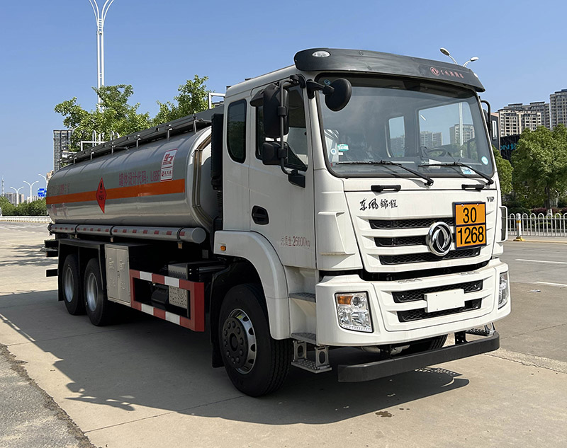 楚飛牌CLQ5261GRY6E易燃液體罐式運(yùn)輸車公告圖片