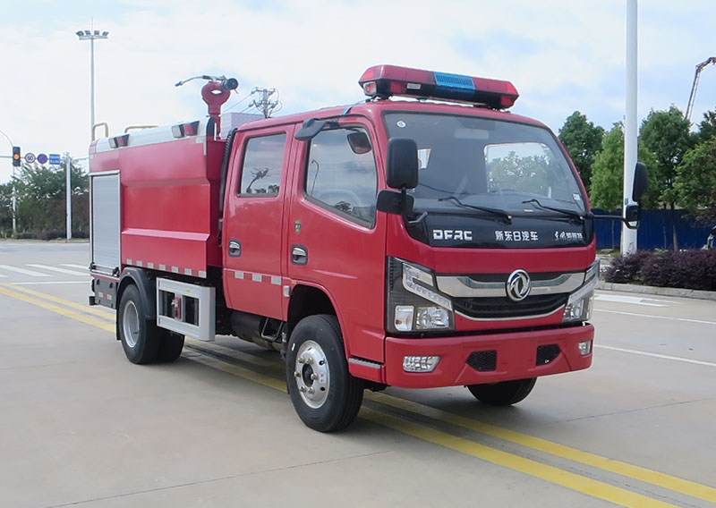 新東日牌YZR5072GXFSG30/E6水罐消防車公告圖片